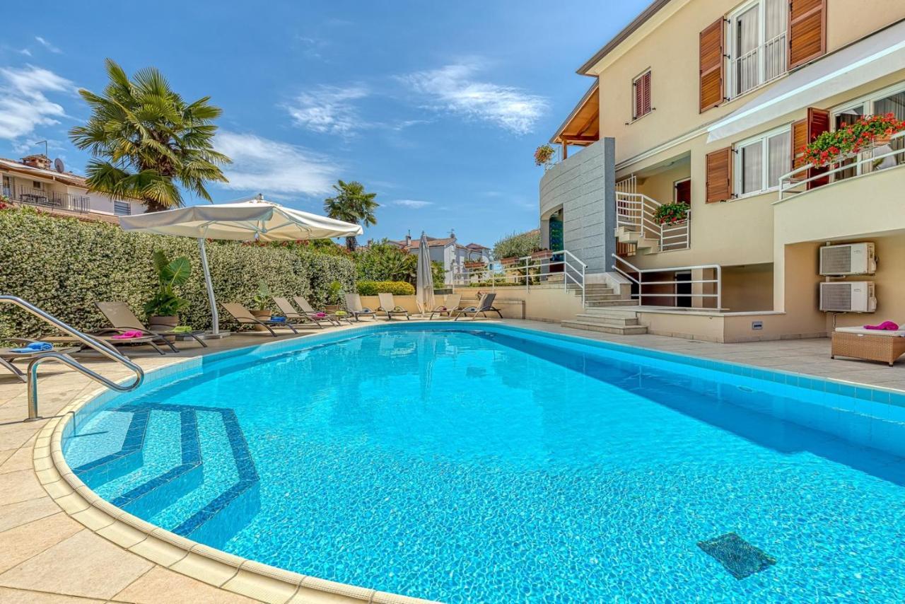 Apartment Complex Irena With Pool Poreč Dış mekan fotoğraf