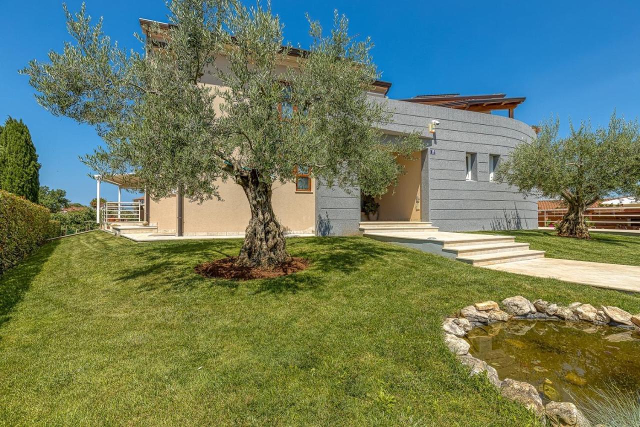 Apartment Complex Irena With Pool Poreč Dış mekan fotoğraf